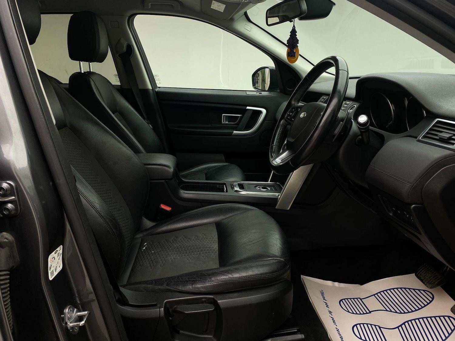 Used Land Rover Discovery Sport 2019 for sale - 76794533: Photo 35