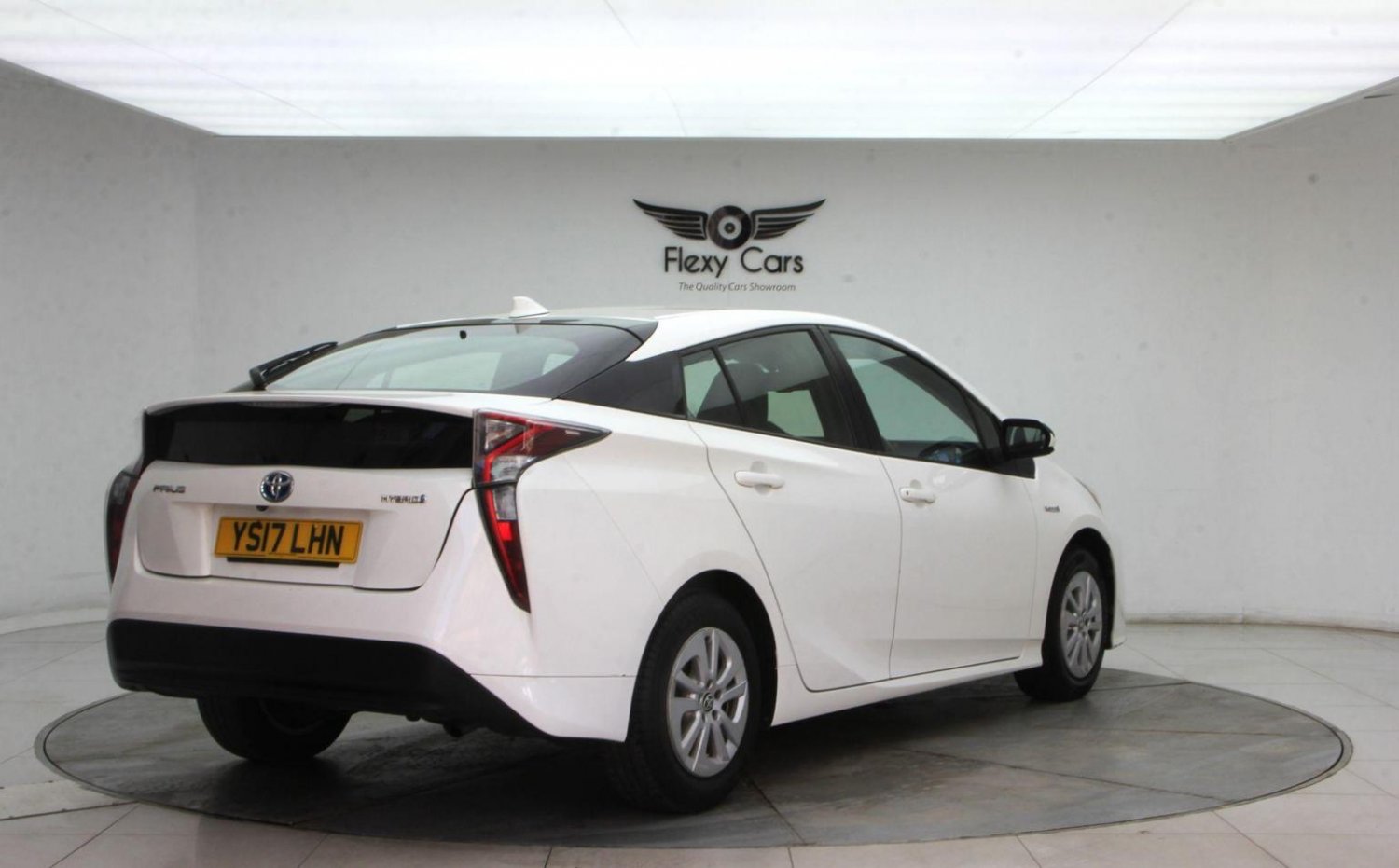 Used Toyota Prius 2017 for sale - 76794545: Photo 18