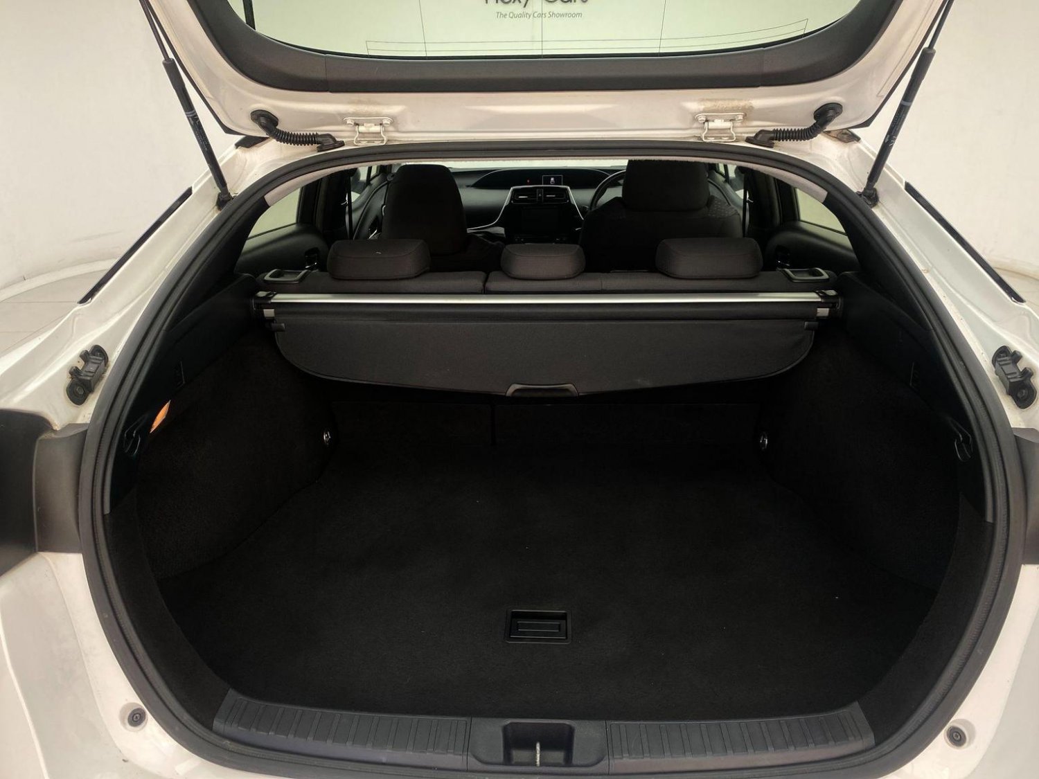 Used Toyota Prius 2017 for sale - 76794545: Photo 26