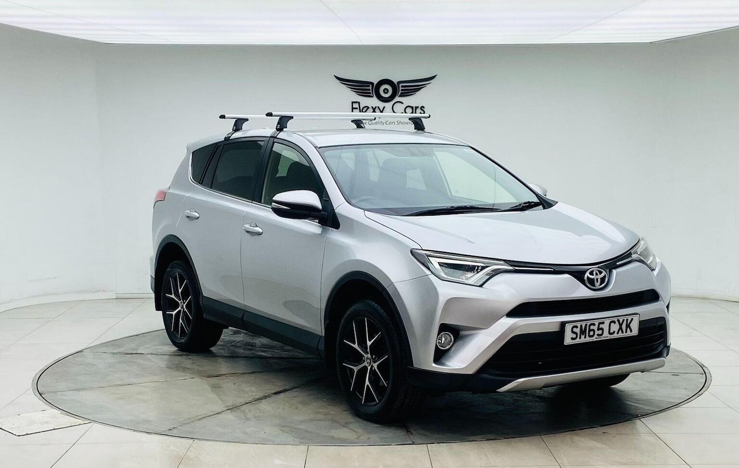 Used Toyota RAV4 2015 for sale - 76744179: Photo 1