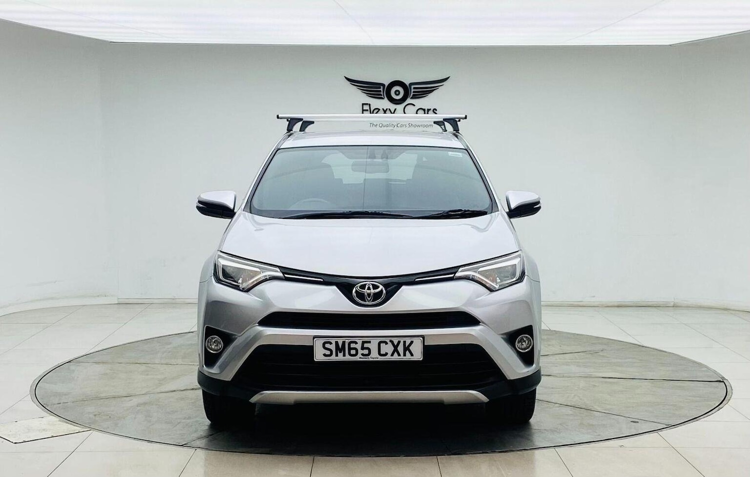 Used Toyota RAV4 2015 for sale - 76744179: Photo 3