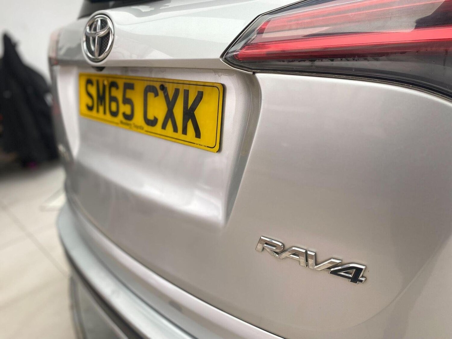 Used Toyota RAV4 2015 for sale - 76744179: Photo 54