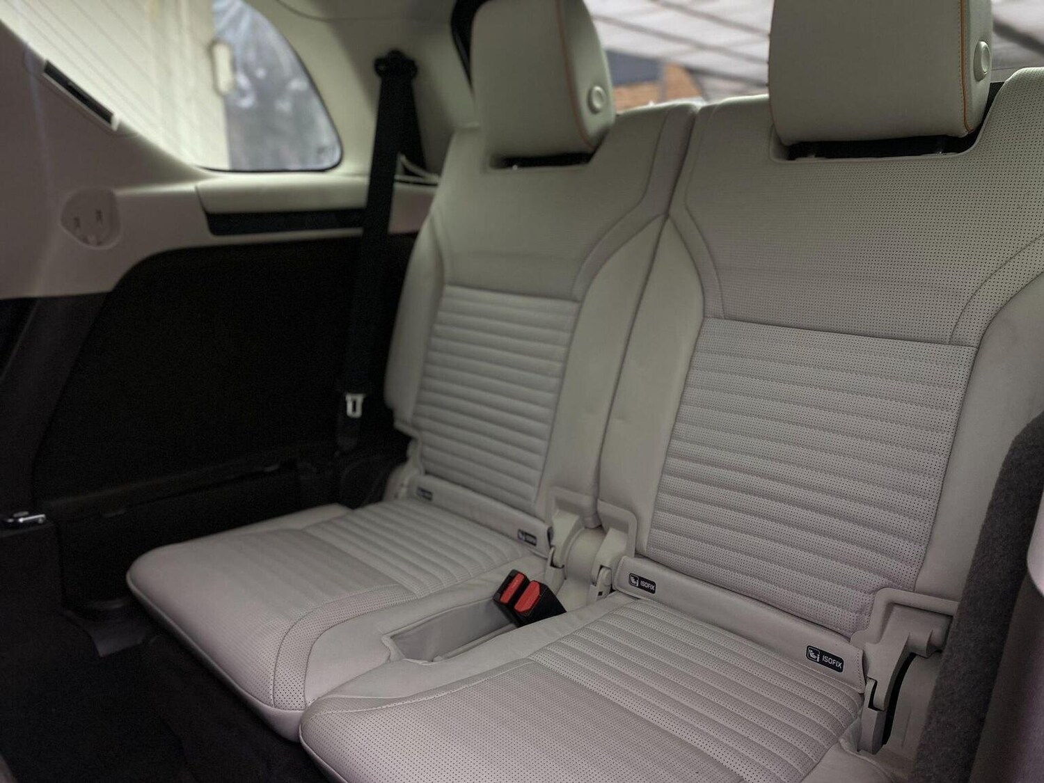 Used Land Rover Discovery 2017 for sale - 76744181: Photo 32