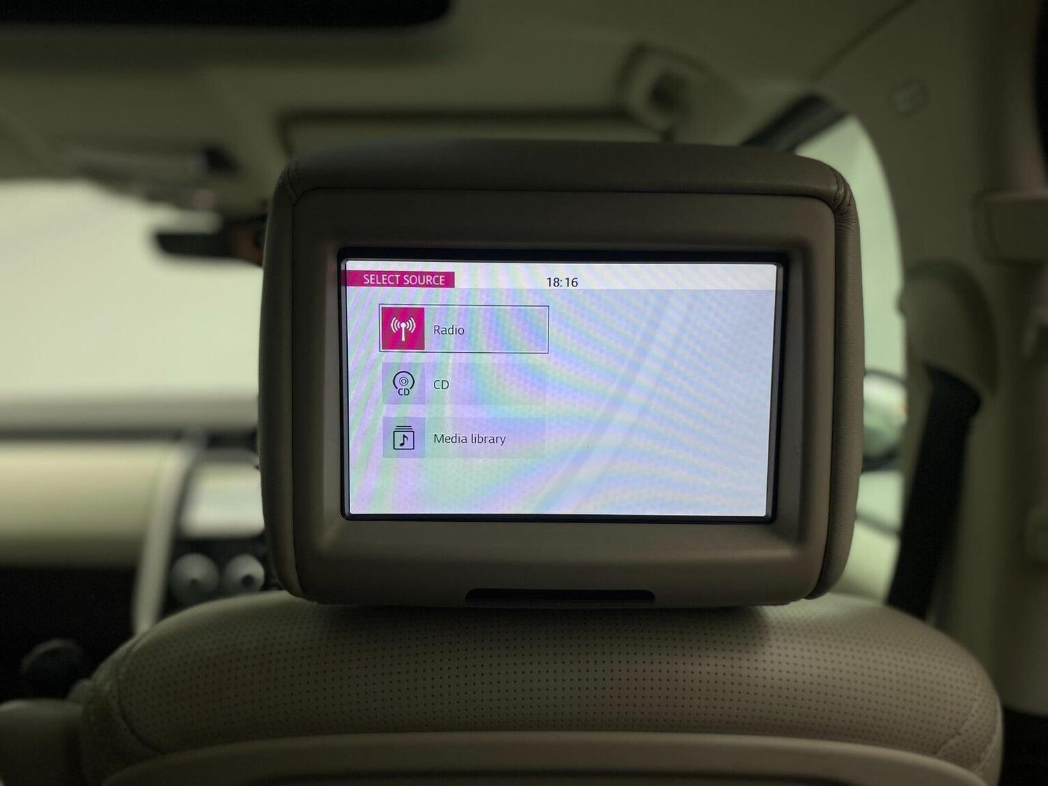 Used Land Rover Discovery 2017 for sale - 76744181: Photo 50