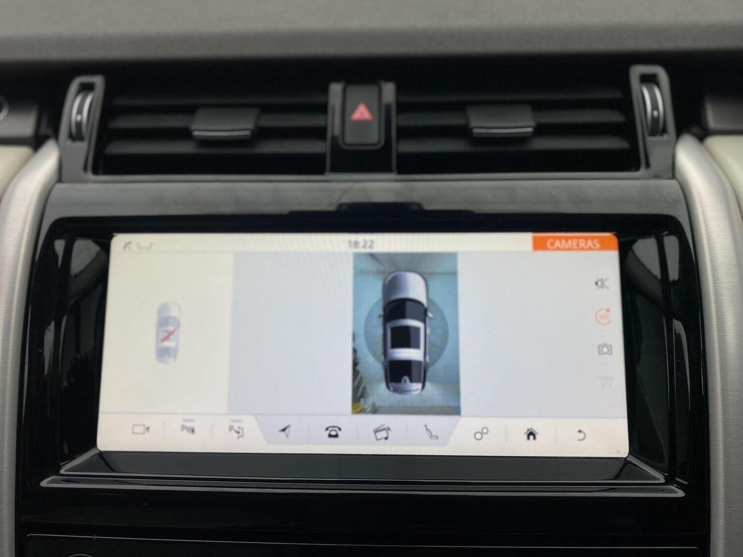 Used Land Rover Discovery 2017 for sale - 76744181: Photo 52