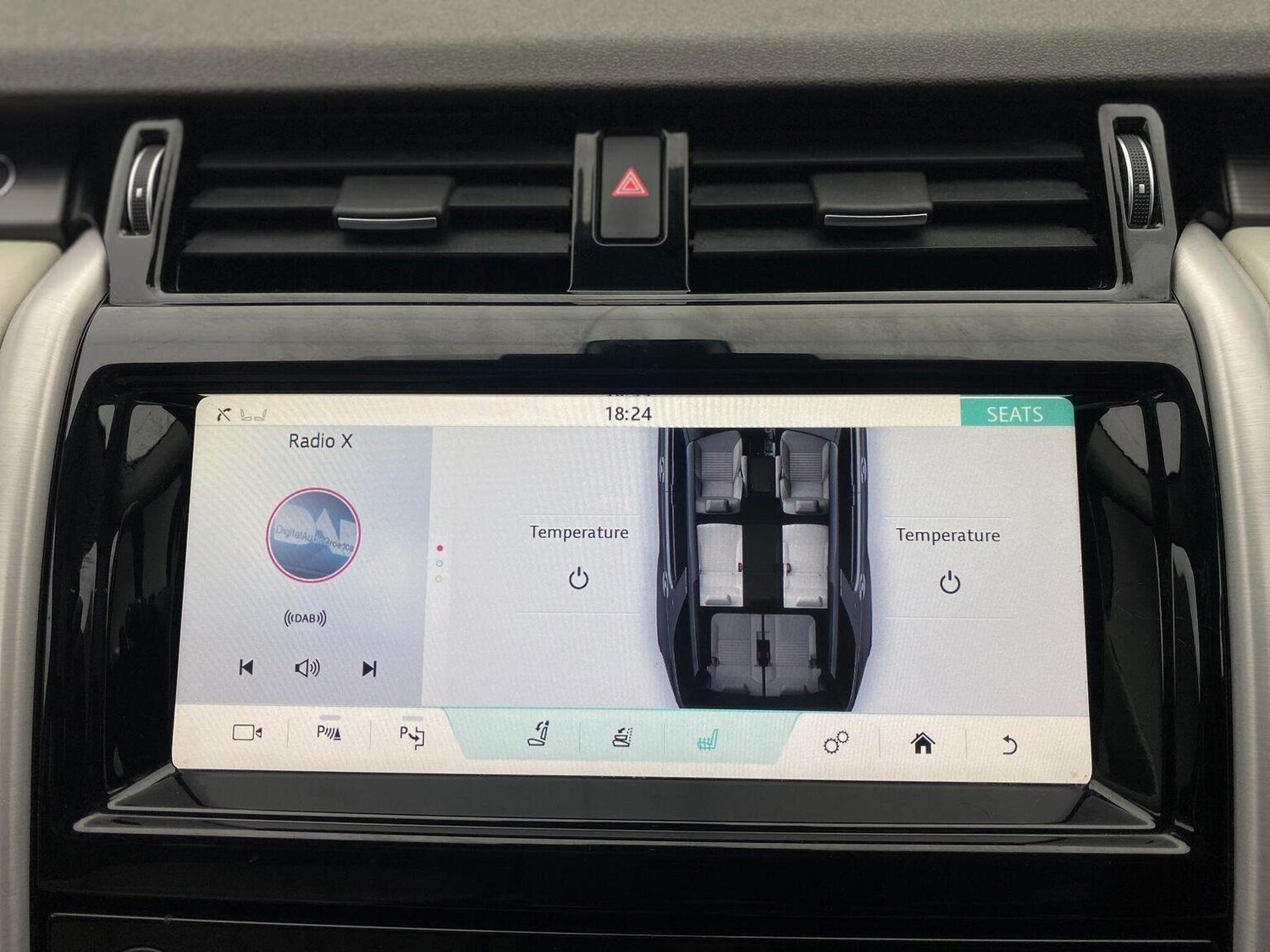 Used Land Rover Discovery 2017 for sale - 76744181: Photo 55