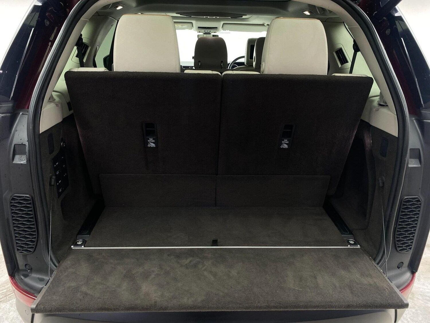 Used Land Rover Discovery 2017 for sale - 76744181: Photo 60