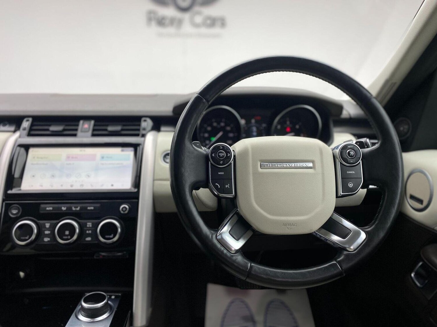 Used Land Rover Discovery 2017 for sale - 76744181: Photo 61