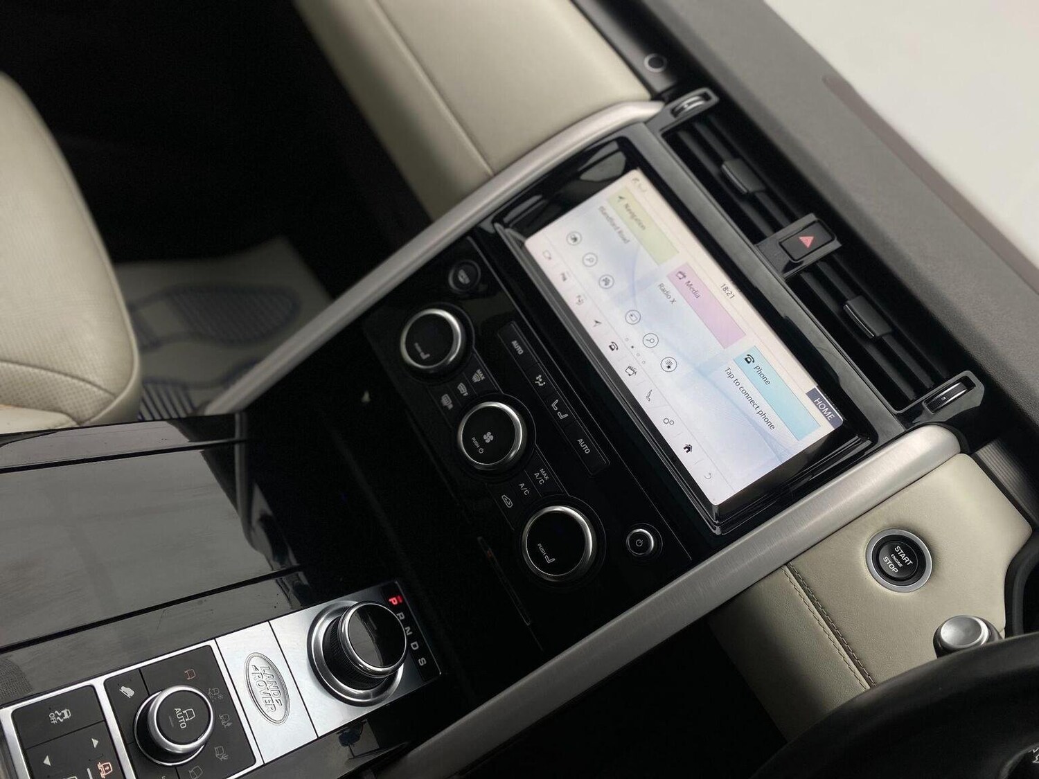 Used Land Rover Discovery 2017 for sale - 76744181: Photo 76