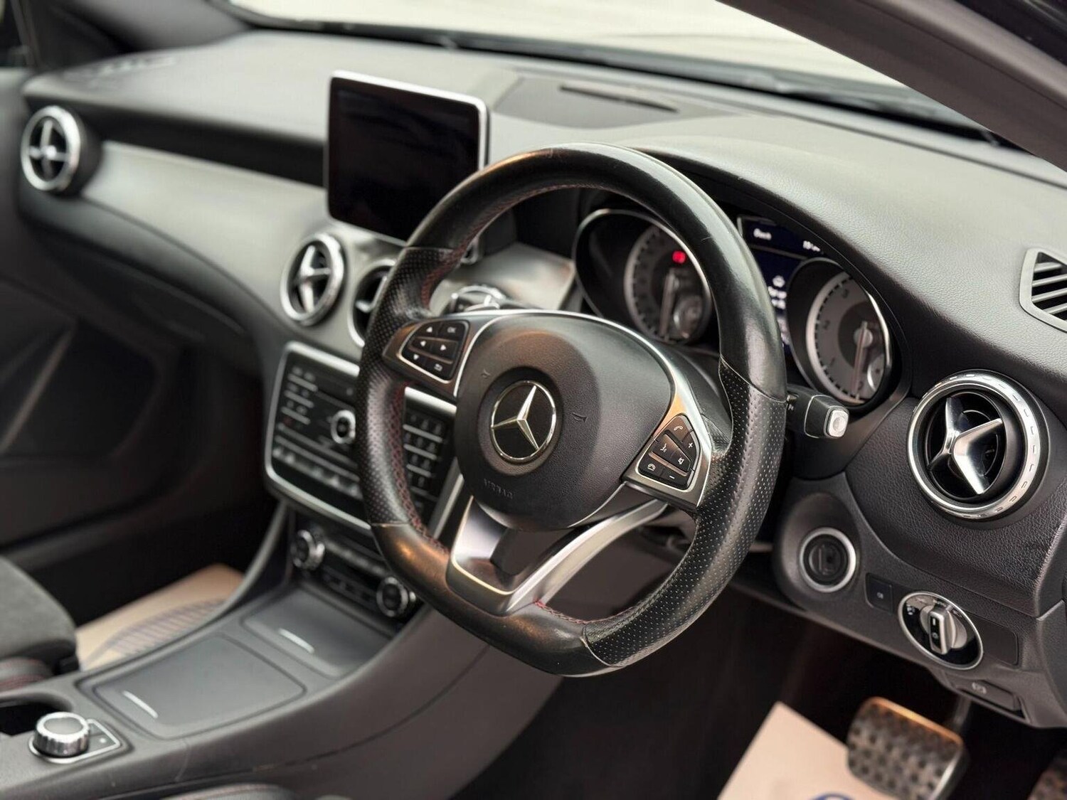 Used Mercedes-Benz GLA 2016 for sale - 76744194: Photo 33