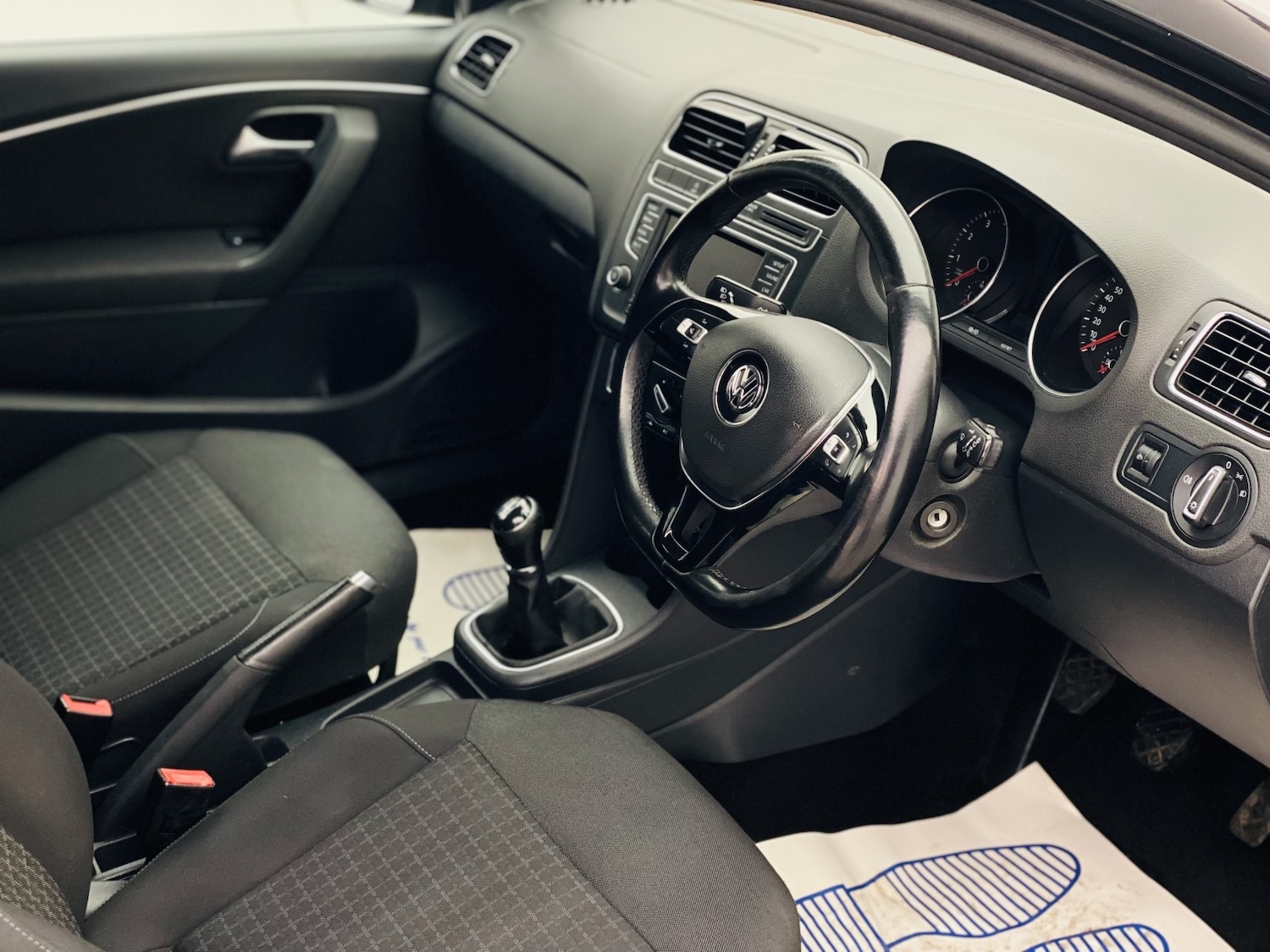 Used Volkswagen Polo 2014 for sale - 77277441: Photo 2