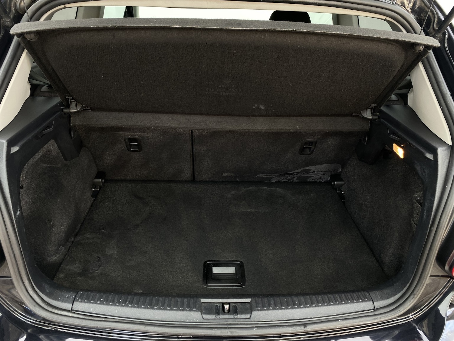 Used Volkswagen Polo 2014 for sale - 77277441: Photo 43