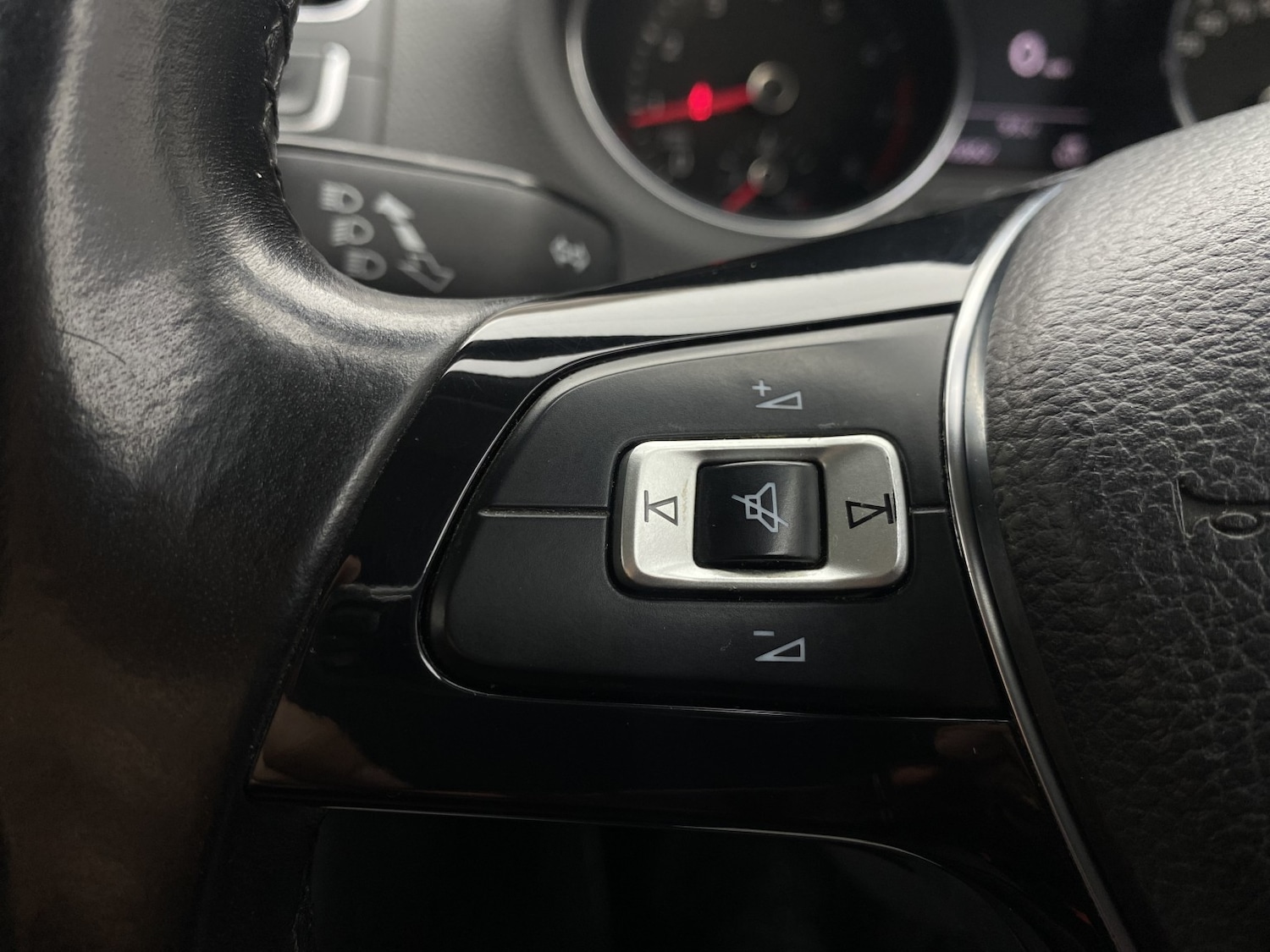 Used Volkswagen Polo 2014 for sale - 77277441: Photo 50