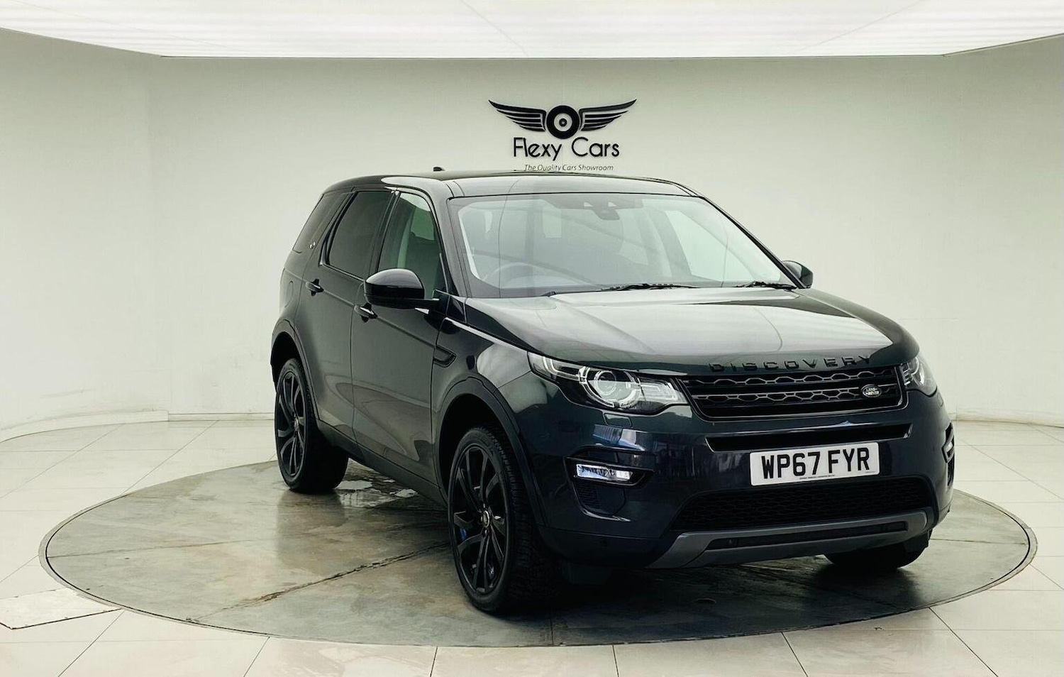 Used Land Rover Discovery Sport 2017 for sale - 76744162: Photo 1