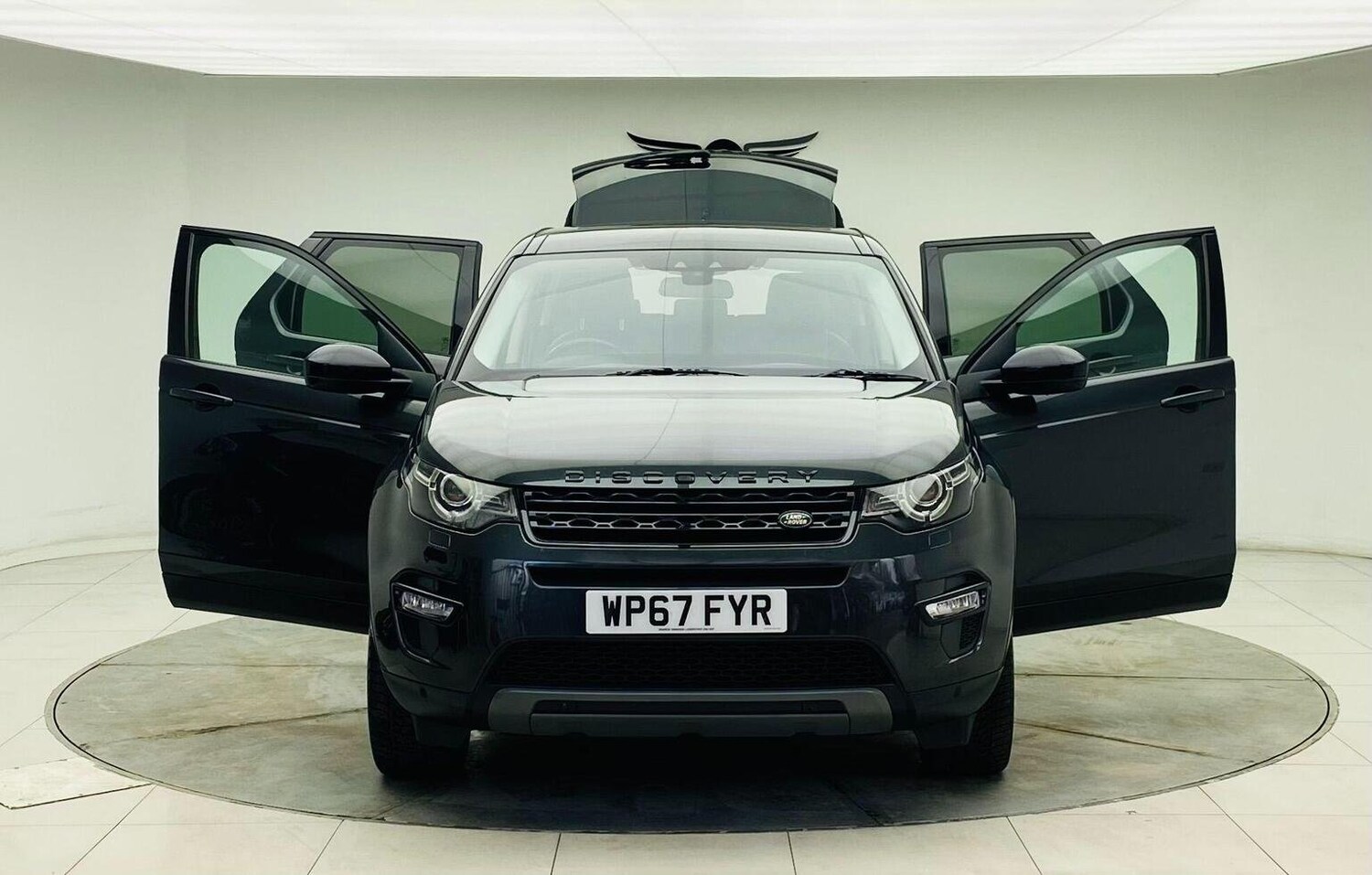 Used Land Rover Discovery Sport 2017 for sale - 76744162: Photo 10