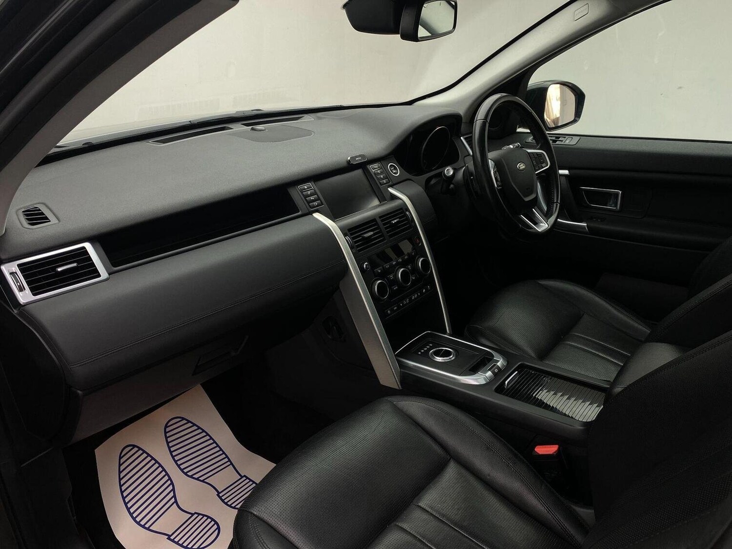 Used Land Rover Discovery Sport 2017 for sale - 76744162: Photo 25