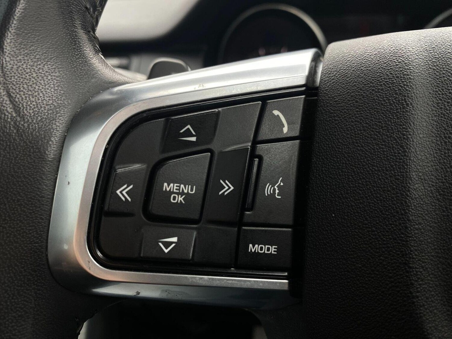 Used Land Rover Discovery Sport 2017 for sale - 76744162: Photo 42