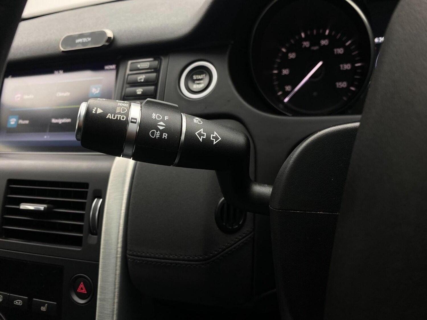 Used Land Rover Discovery Sport 2017 for sale - 76744162: Photo 44