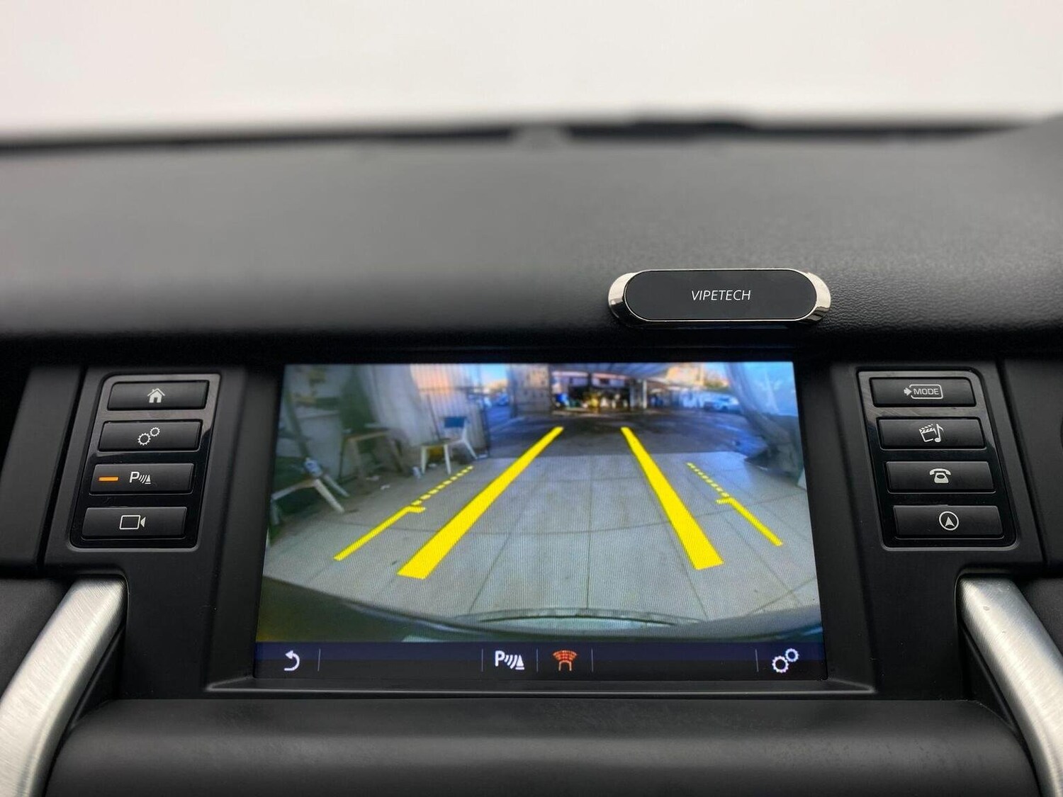 Used Land Rover Discovery Sport 2017 for sale - 76744162: Photo 52