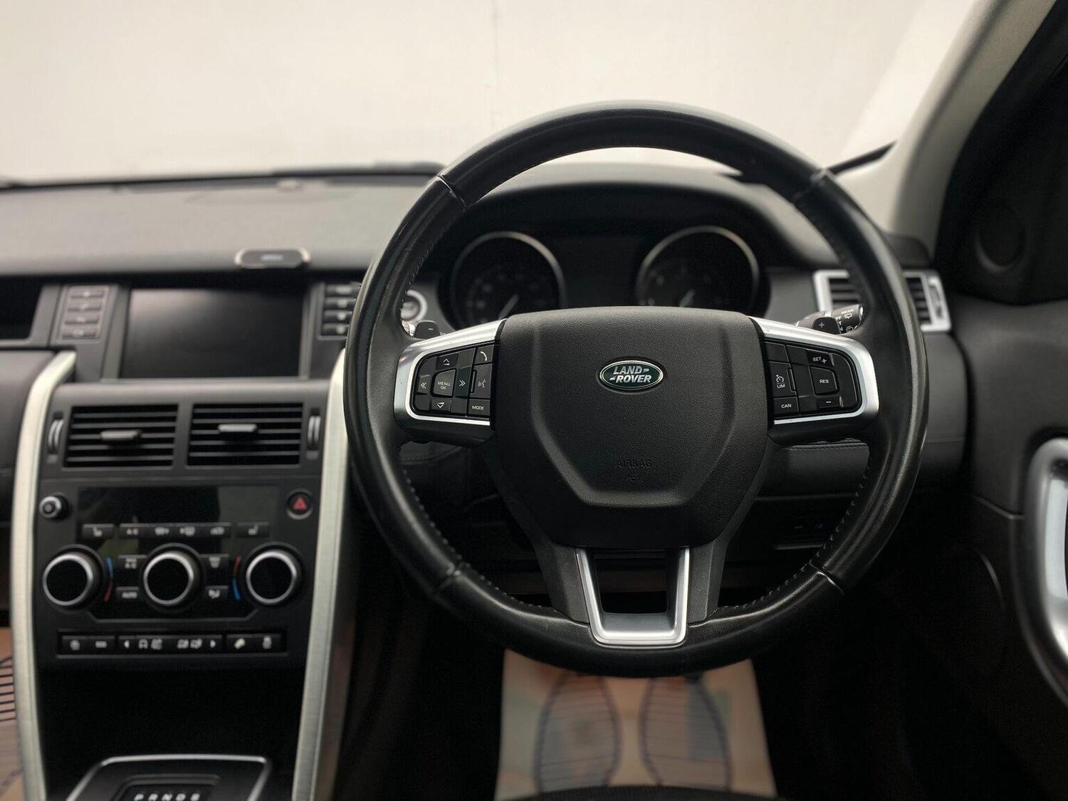 Used Land Rover Discovery Sport 2017 for sale - 76744162: Photo 55