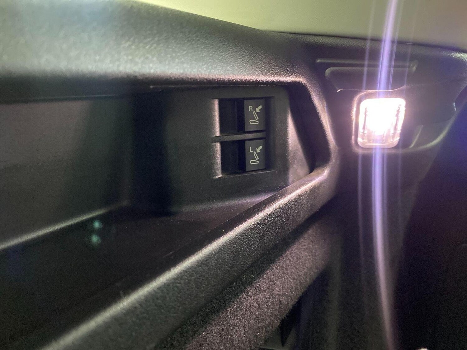 Used Land Rover Discovery Sport 2017 for sale - 76744162: Photo 70