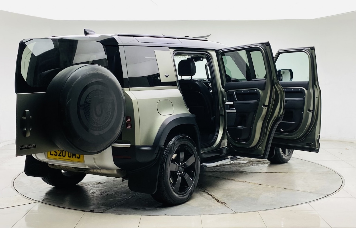 Used Land Rover Defender 110 2020 for sale - 76769804: Photo 12