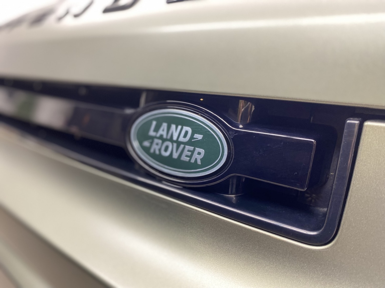Used Land Rover Defender 110 2020 for sale - 76769804: Photo 24