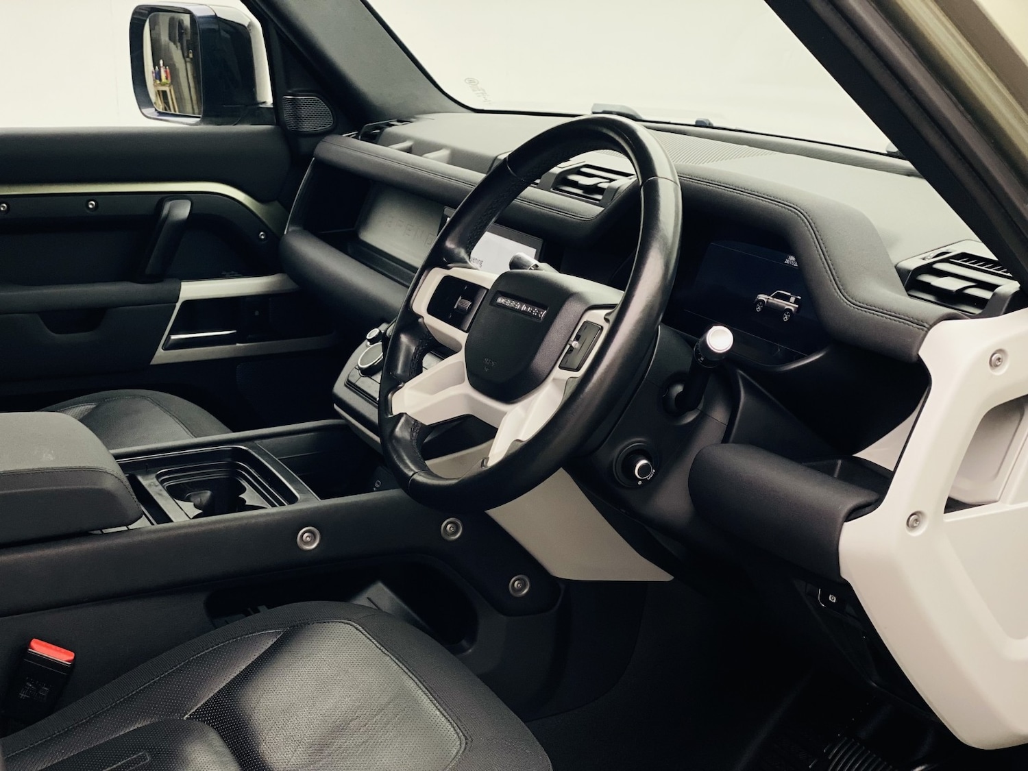 Used Land Rover Defender 110 2020 for sale - 76769804: Photo 41