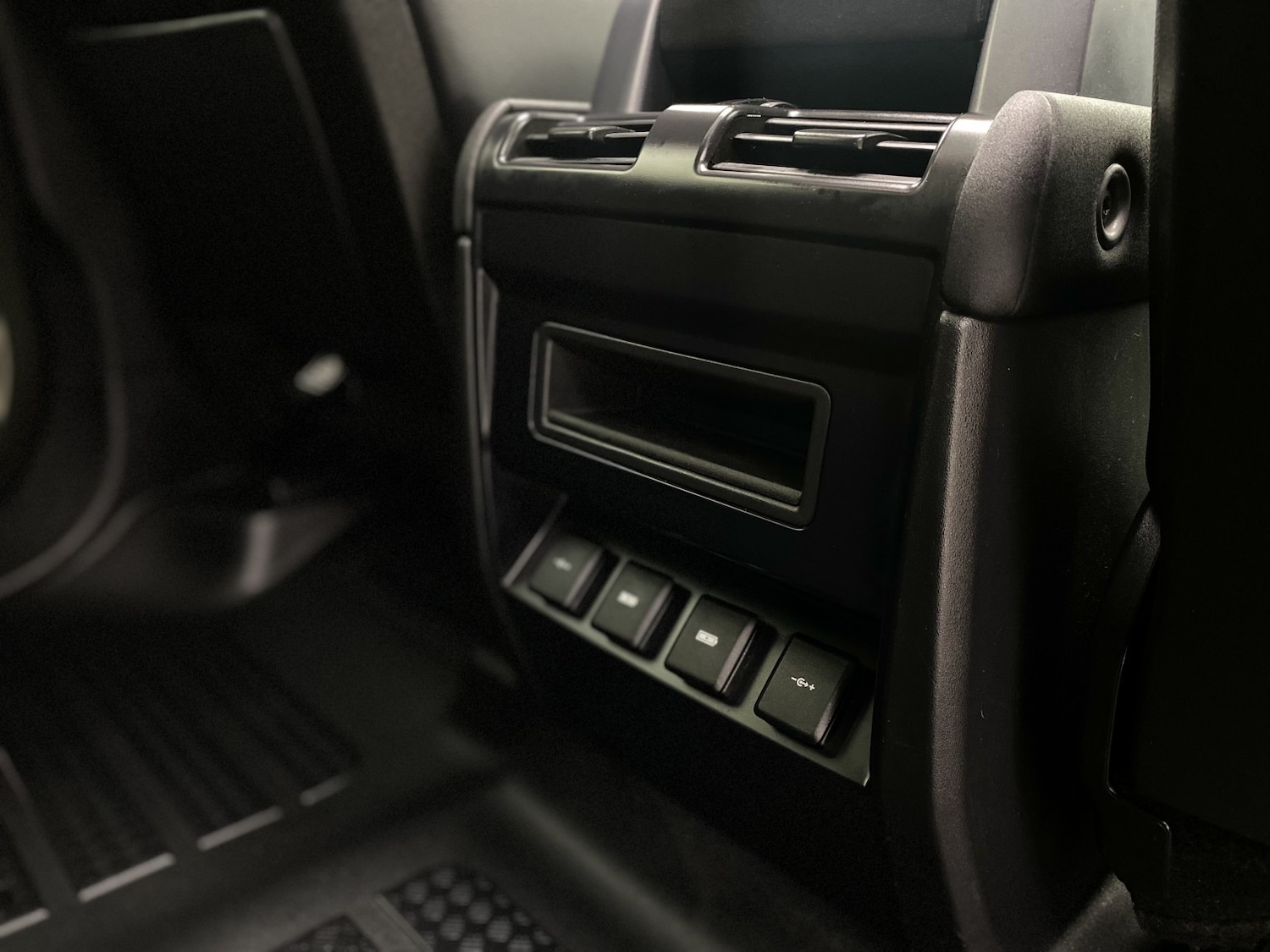 Used Land Rover Defender 110 2020 for sale - 76769804: Photo 57