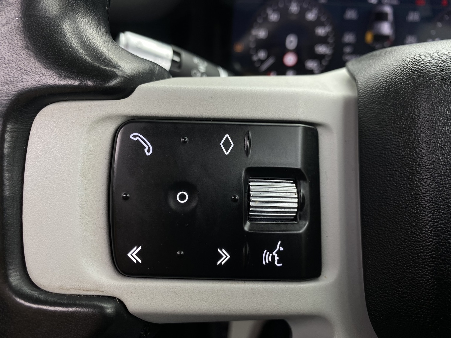 Used Land Rover Defender 110 2020 for sale - 76769804: Photo 65