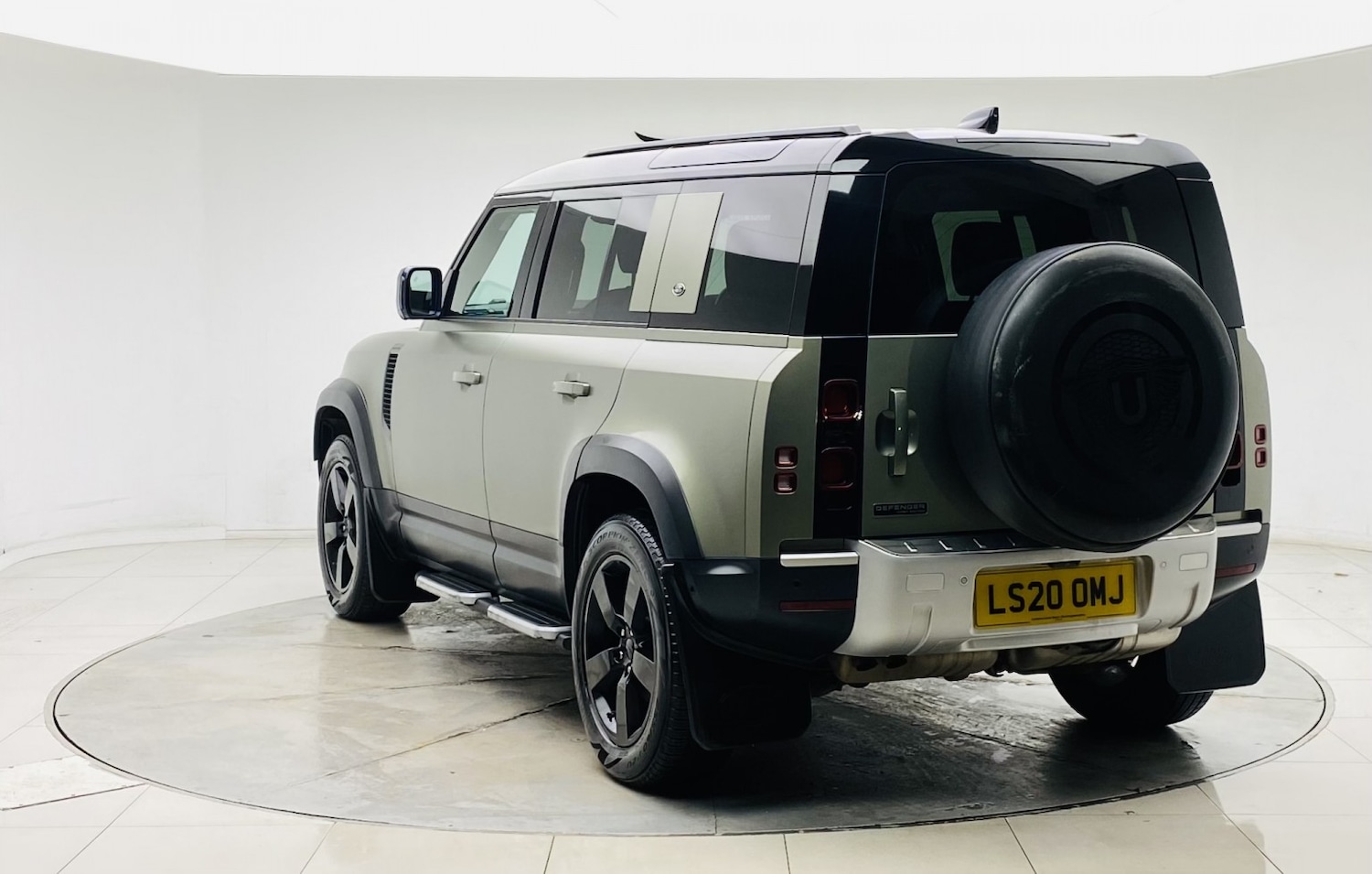 Used Land Rover Defender 110 2020 for sale - 76769804: Photo 7