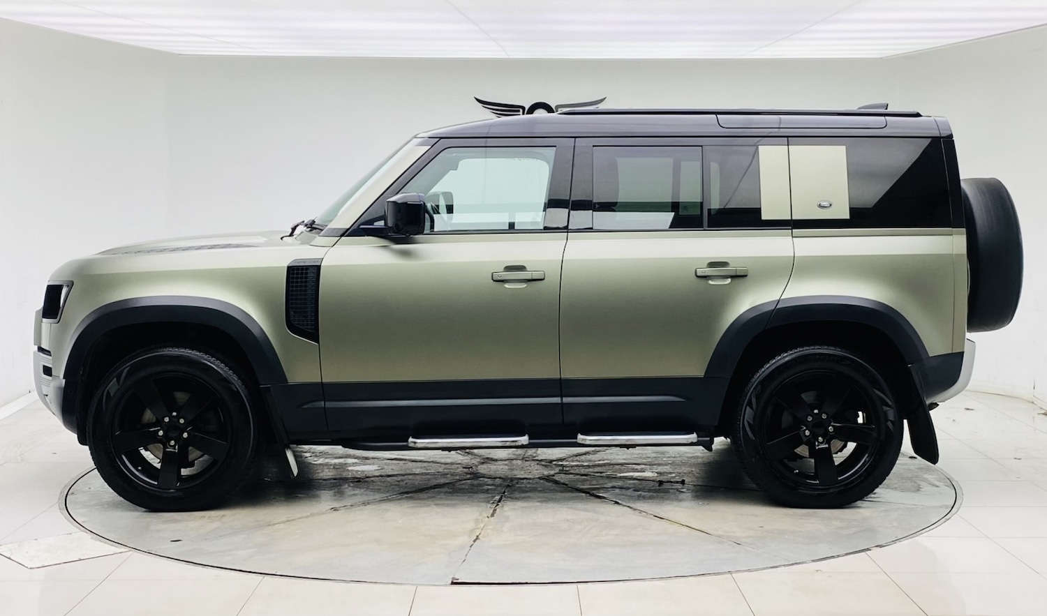 Used Land Rover Defender 110 2020 for sale - 76769804: Photo 8