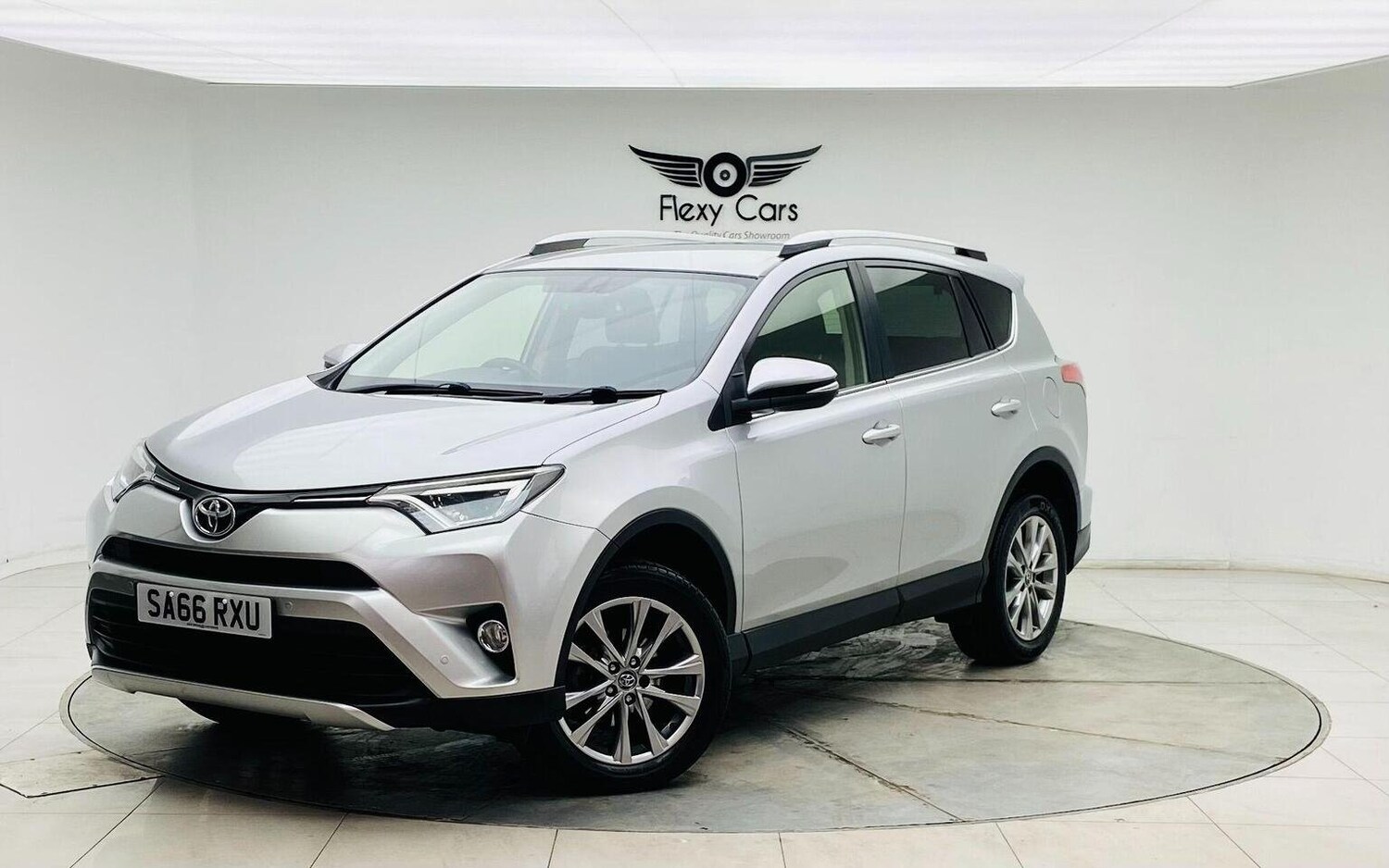 Used Toyota RAV4 2016 for sale - 76744184: Photo 13