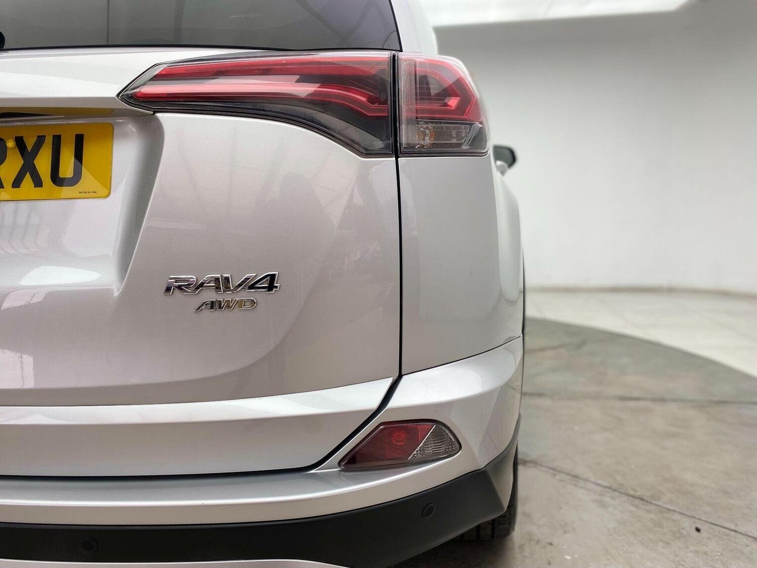 Used Toyota RAV4 2016 for sale - 76744184: Photo 20