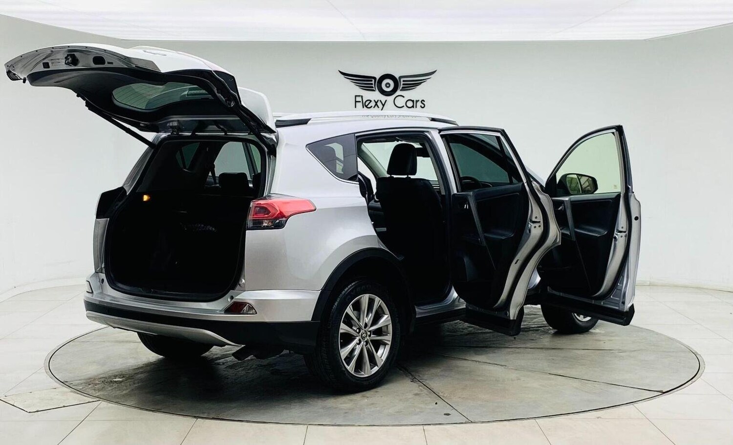 Used Toyota RAV4 2016 for sale - 76744184: Photo 23