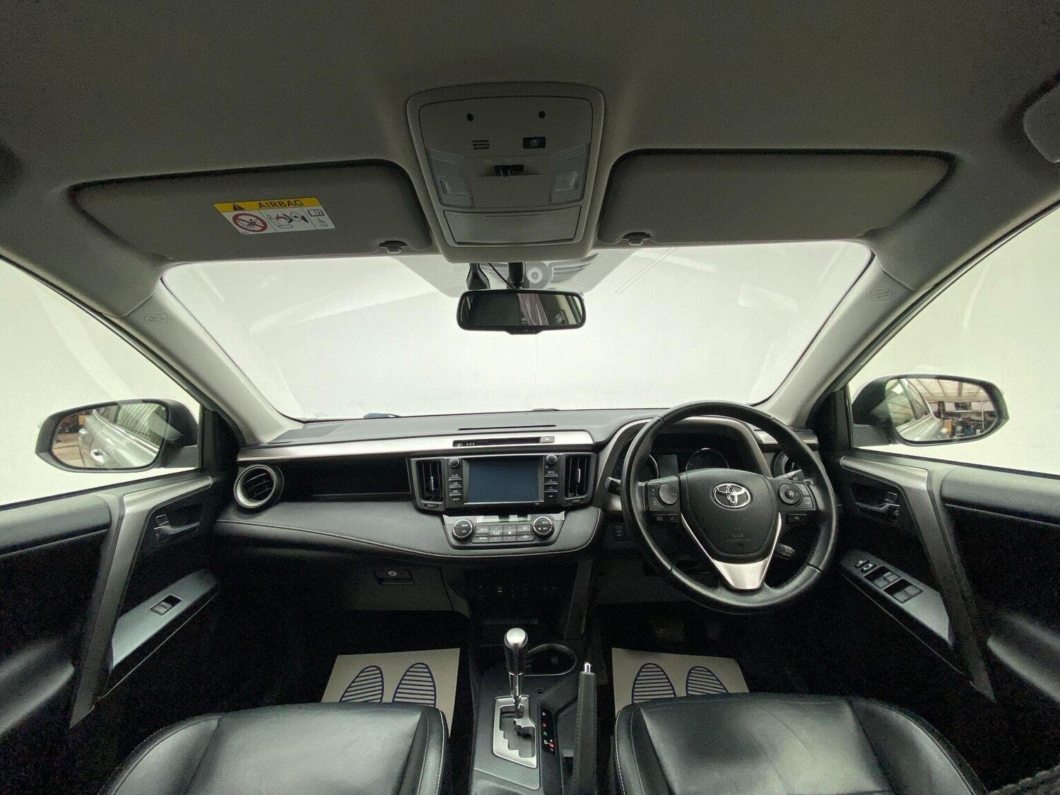 Used Toyota RAV4 2016 for sale - 76744184: Photo 28