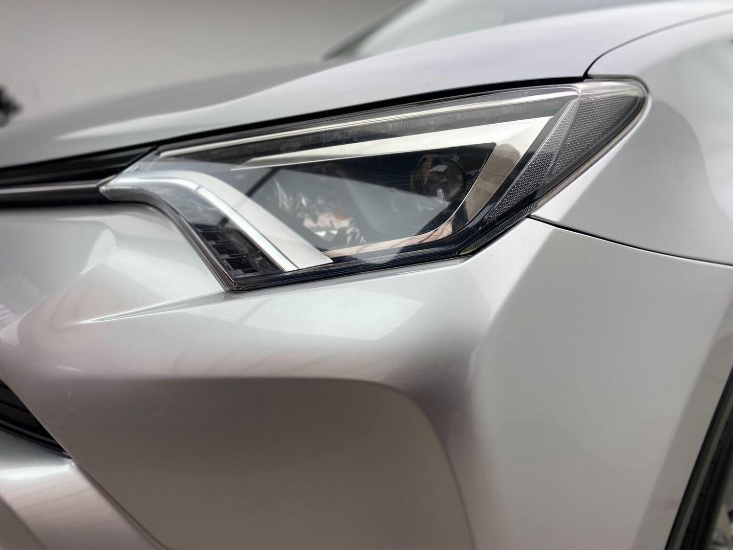 Used Toyota RAV4 2016 for sale - 76744184: Photo 37