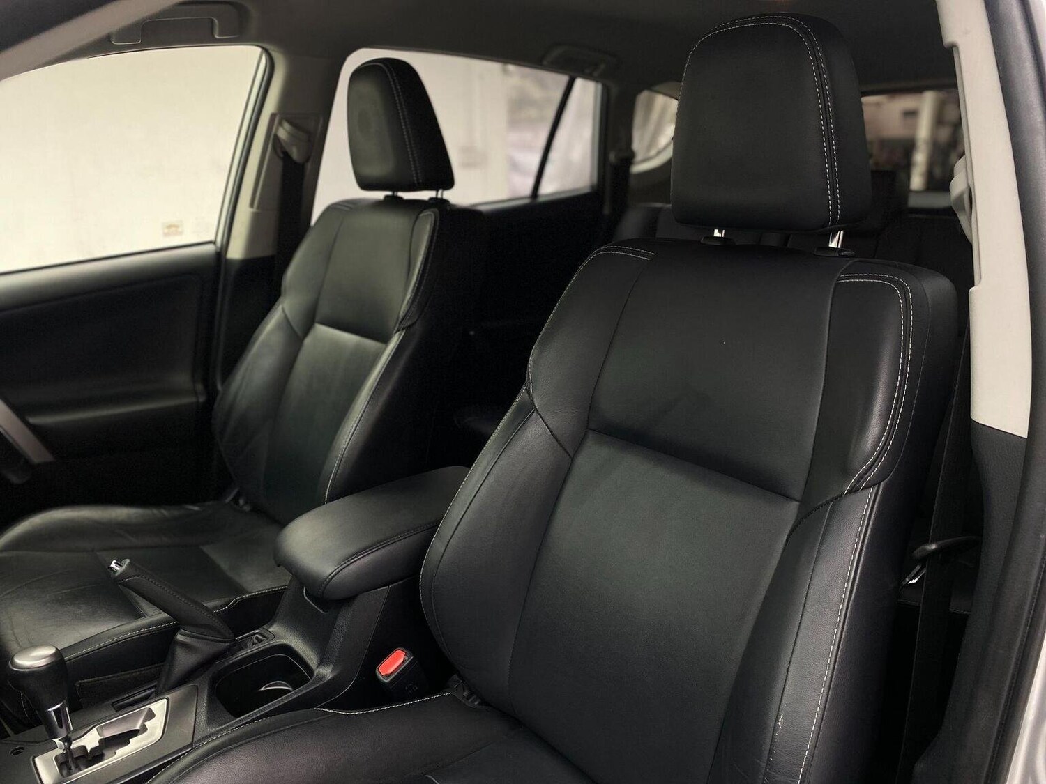 Used Toyota RAV4 2016 for sale - 76744184: Photo 59