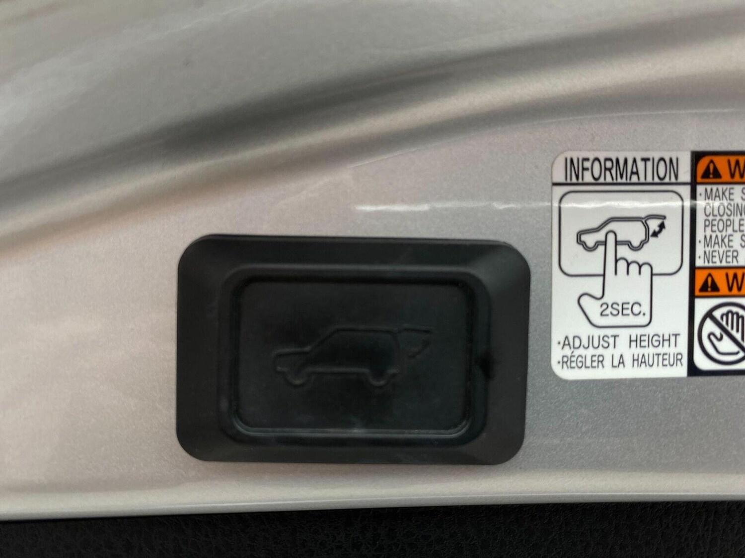 Used Toyota RAV4 2016 for sale - 76744184: Photo 68