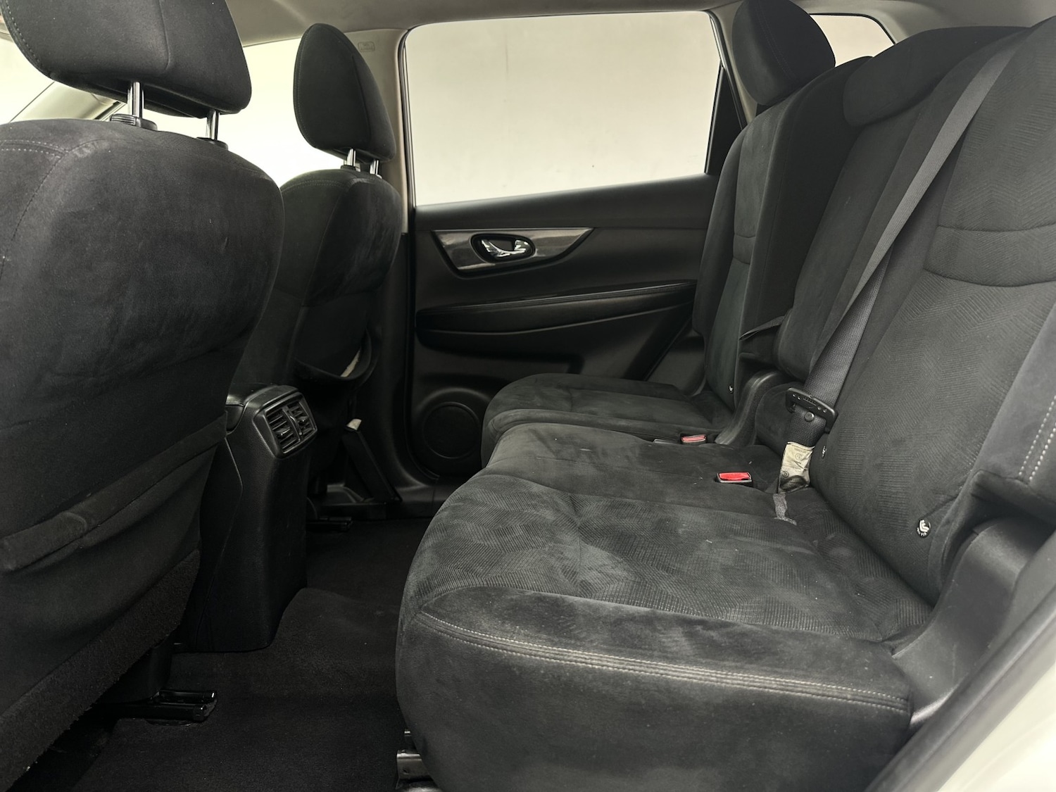 Used Nissan X-Trail 2016 for sale - 76769818: Photo 41