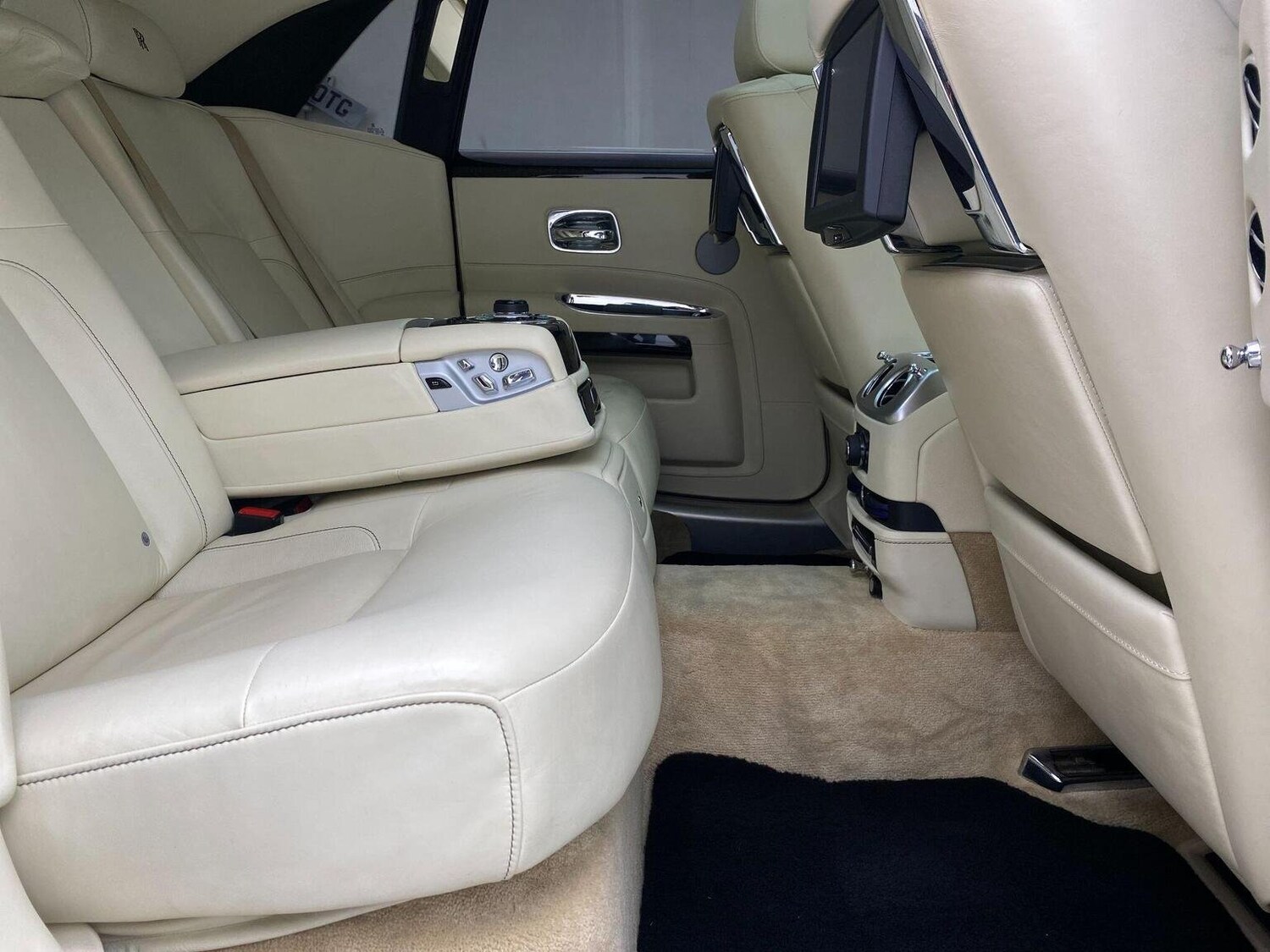 Used Rolls-Royce Ghost 2013 for sale - 76744161: Photo 37