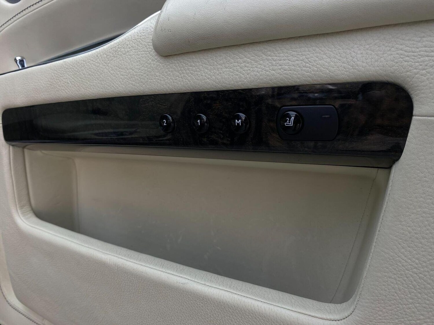 Used Rolls-Royce Ghost 2013 for sale - 76744161: Photo 41
