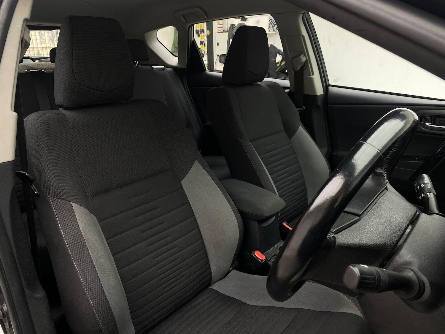 Used Toyota Auris 2017 for sale - 76744170: Photo 29