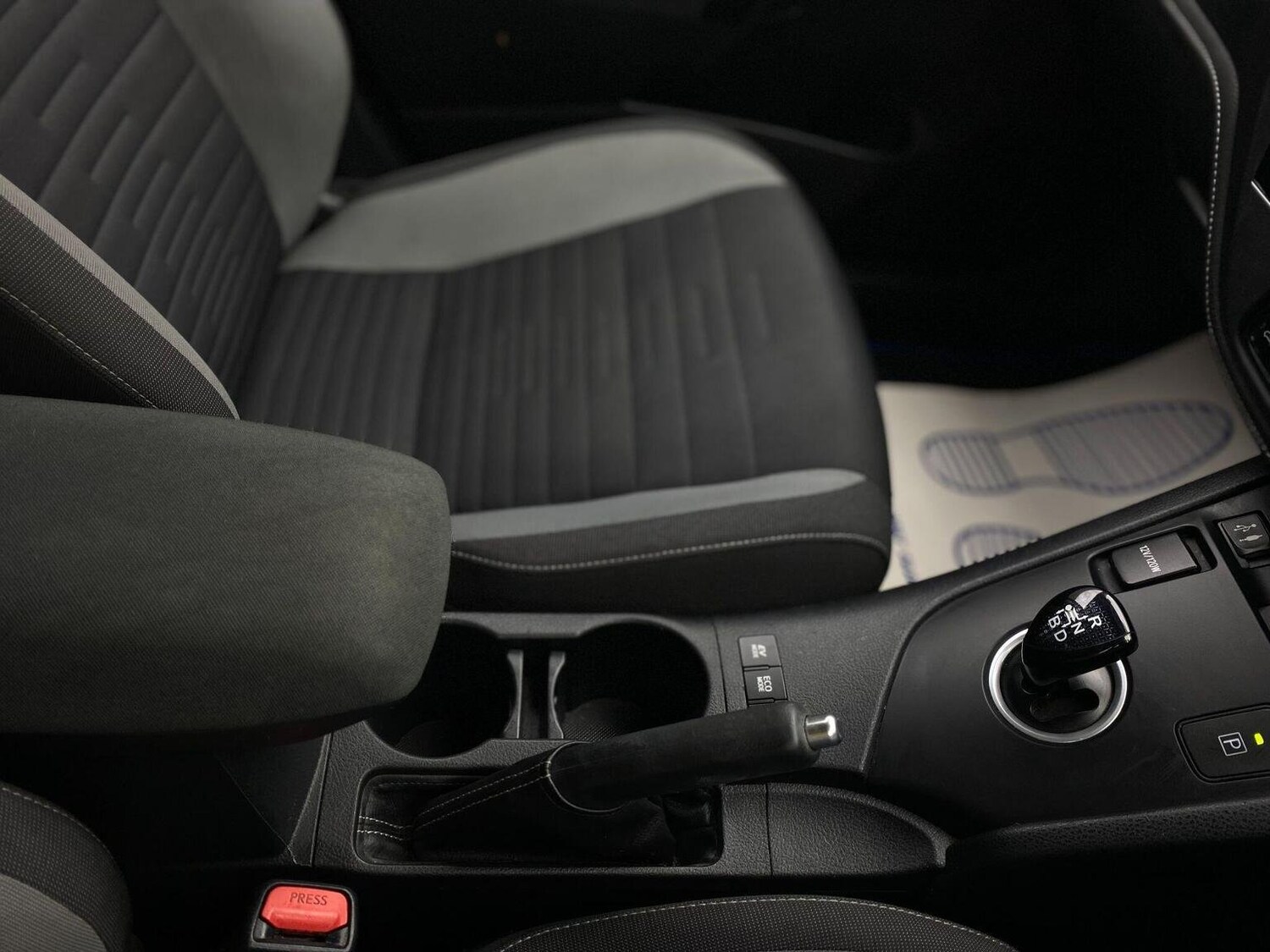 Used Toyota Auris 2017 for sale - 76744170: Photo 57