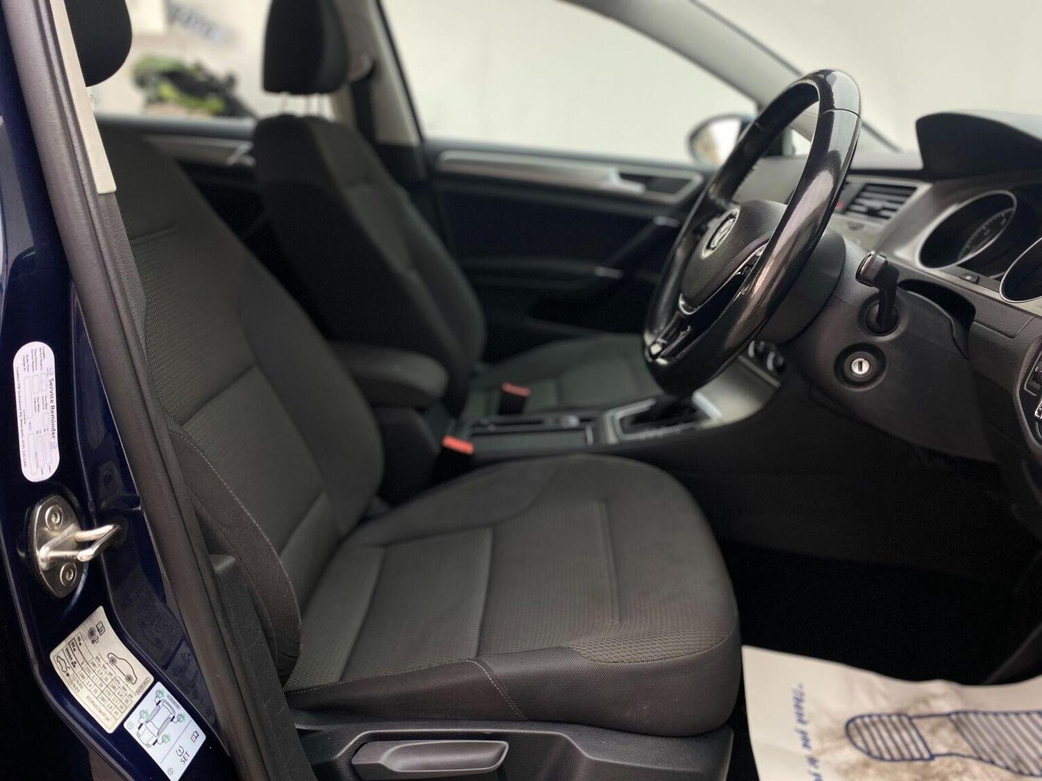 Used Volkswagen Golf 2016 for sale - 76744193: Photo 28