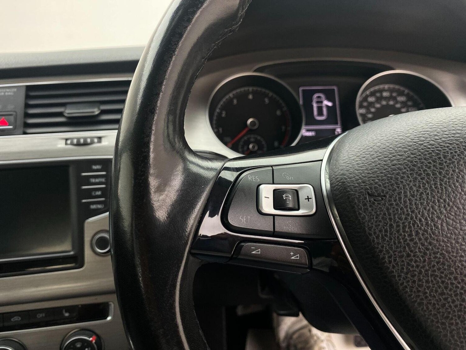 Used Volkswagen Golf 2016 for sale - 76744193: Photo 43