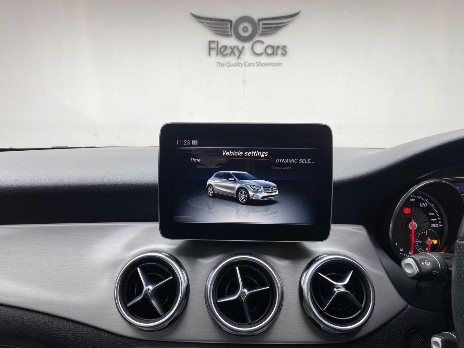 Used Mercedes-Benz GLA 2018 for sale - 76794541: Photo 59