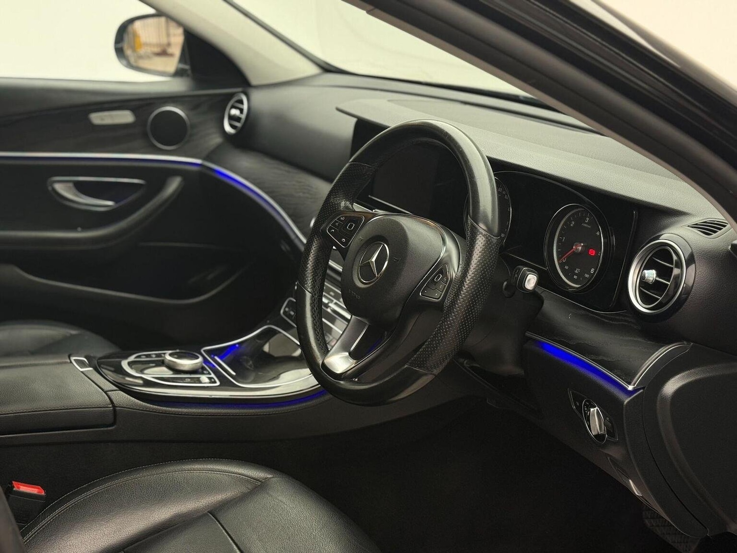 Used Mercedes-Benz E Class 2017 for sale - 76794687: Photo 23