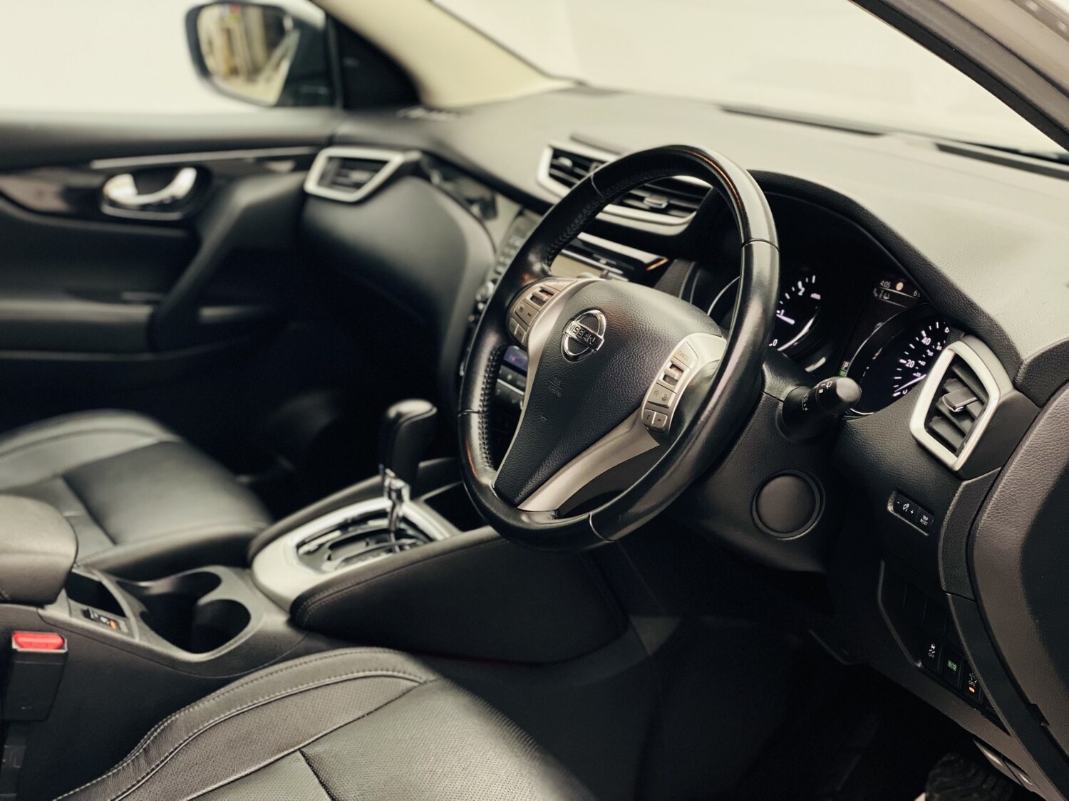 Used Nissan Qashqai 2016 for sale - 76744138: Photo 34