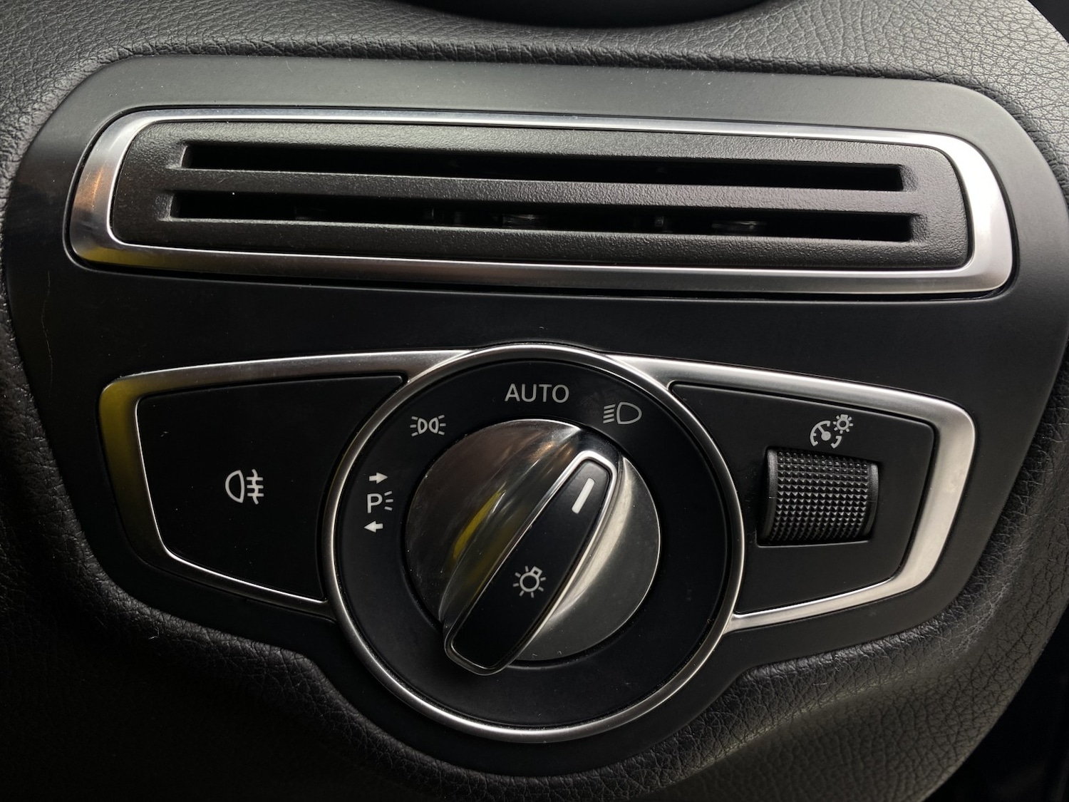 Used Mercedes-Benz C Class 2017 for sale - 77237117: Photo 47